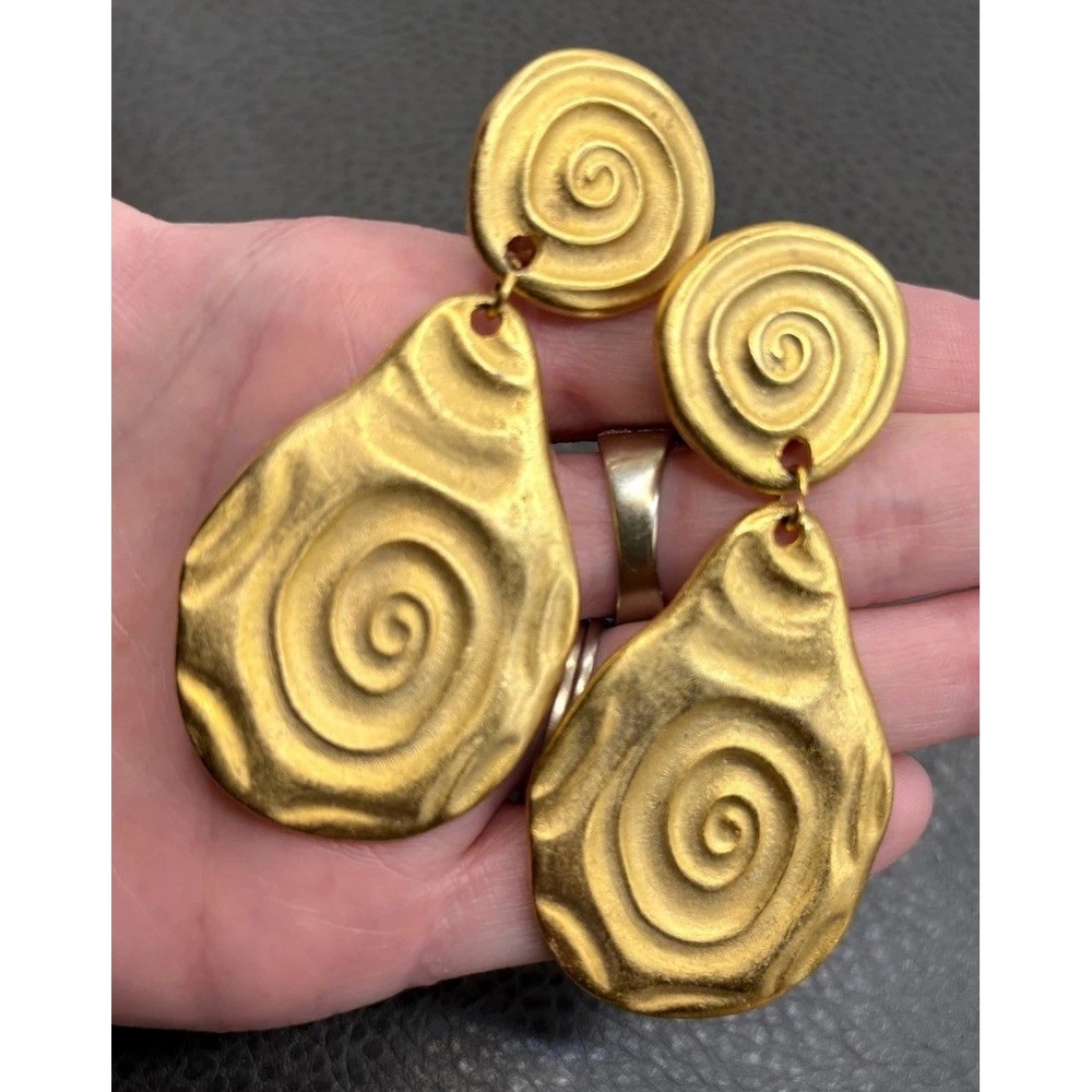Vintage 80s Abstract Spiral Runway Statement Dangle Earrings Clip On Gold Tone